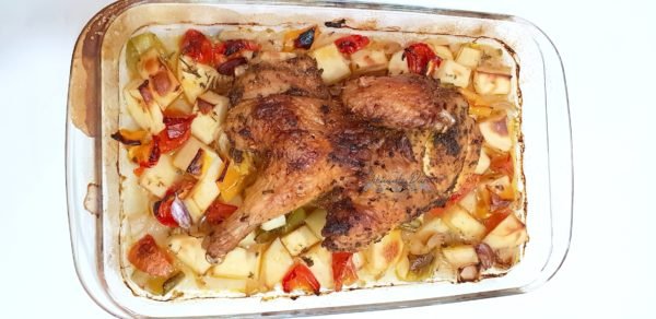 الدجاج فالفران مع الخضر - Poulet et légumes rôtis au four