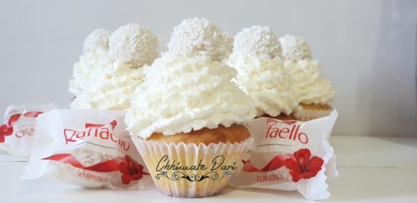 كب كيك بشكولاته الرفايلو - Cupcakes Raffaello